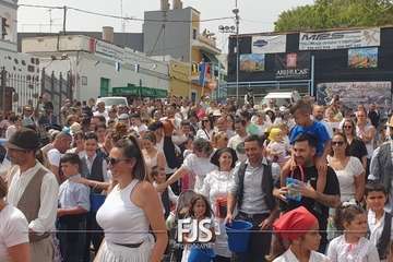  La chiquillería se purifica contra la pandemia en Lomo Magullo/Francisco Javier Santana.